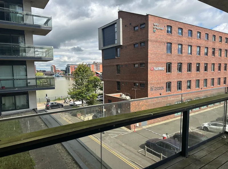 Brayford Waterfront // 2 Bed & 2 Bath // JULY 2026 - Image 21